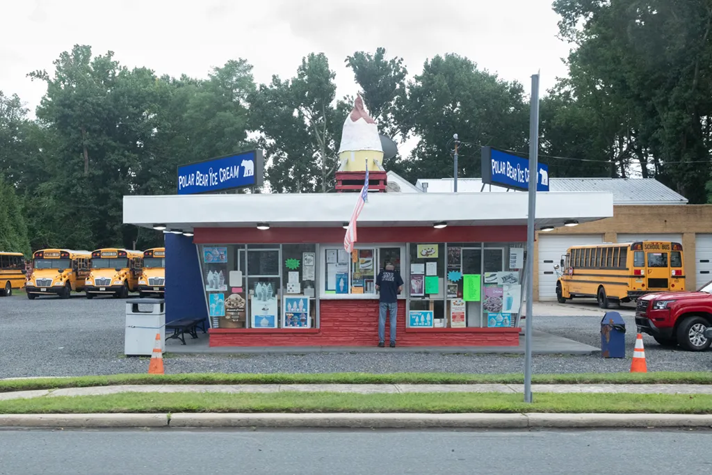 Raritan Bayshore Storm Preparedness: Tree Service for Coastal Communities 2 Ice Cream Shop in Middletown