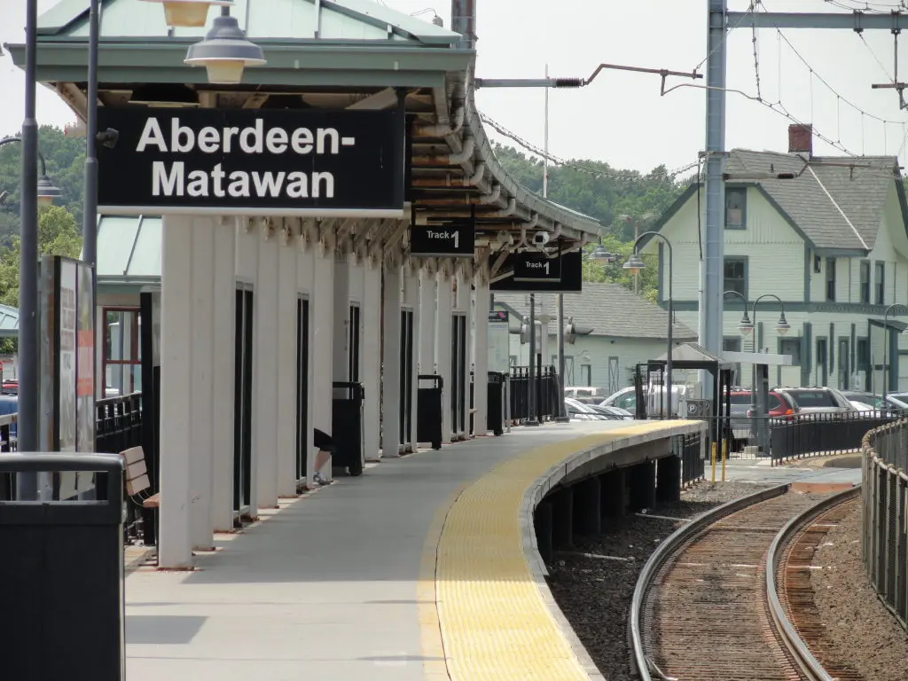 train aberdeen